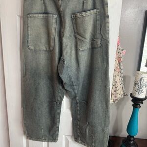 Stylish Denim Pants with Pockets
